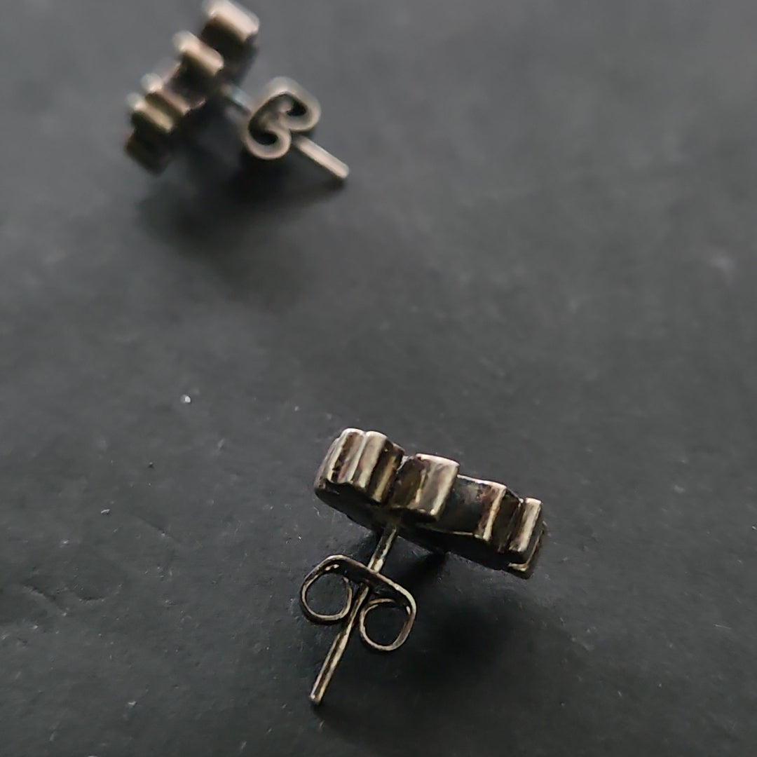 ARETES PAR PLATA 2,50 GRMS (SEMINUEVO)