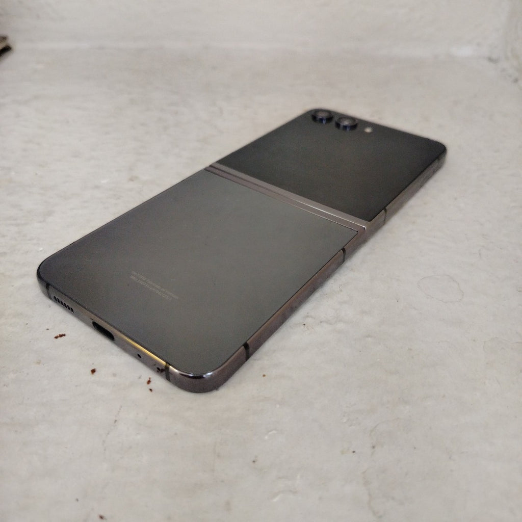 CELULAR SAMSUNG GALAXY Z FLIP 5 SM-F731B (2023) 512 GB 8 GB RAM (SEMINUEVO)