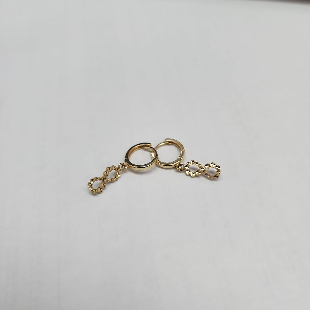 HUGGIES ORO 14K 1.5 (NUEVO)