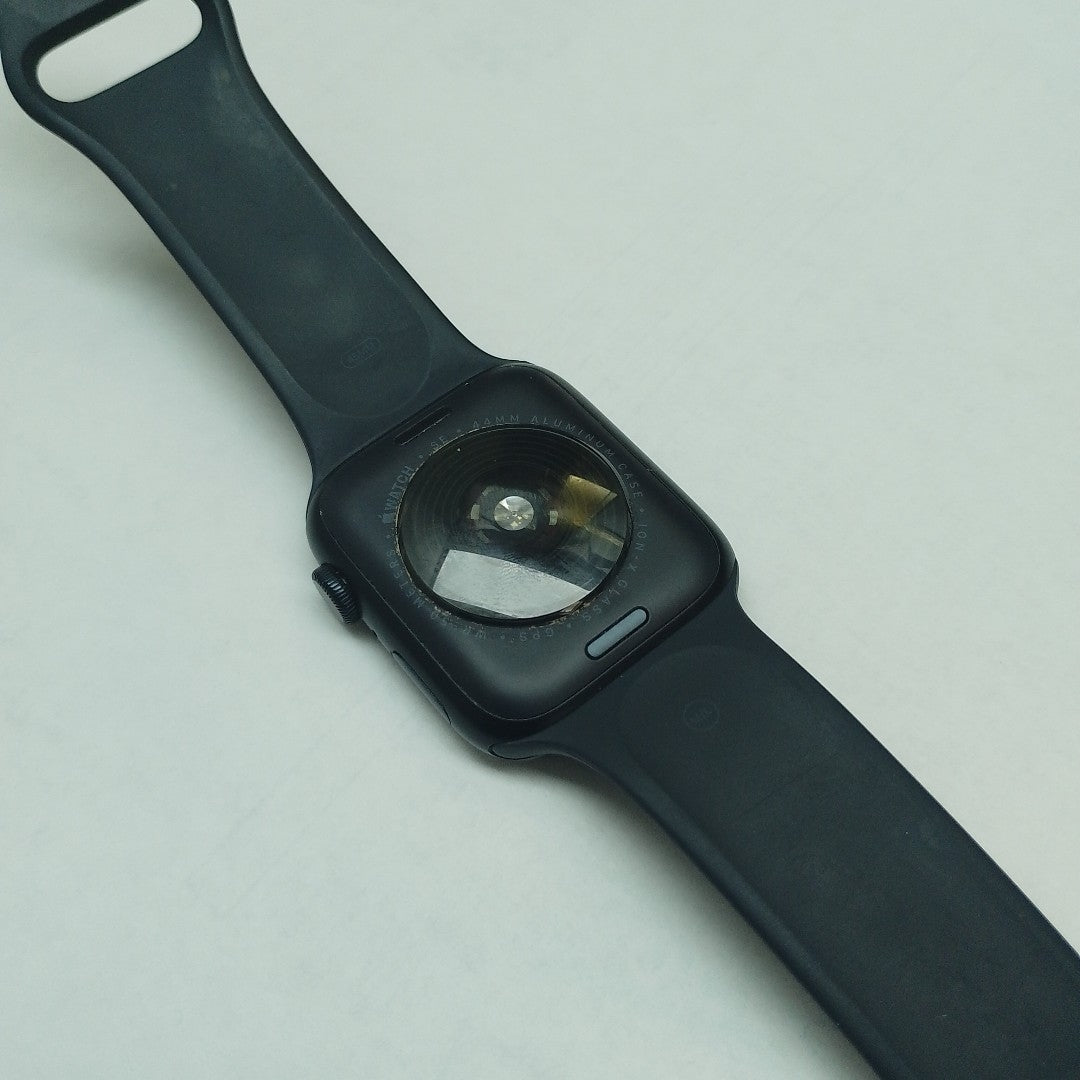 SMARTWATCH APPLE SE 2 ALUMINIO A2723 44 MM GPS (SEMINUEVO)