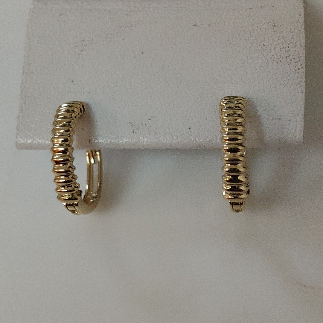 HUGGIES ORO 14K 1.2 (NUEVO)