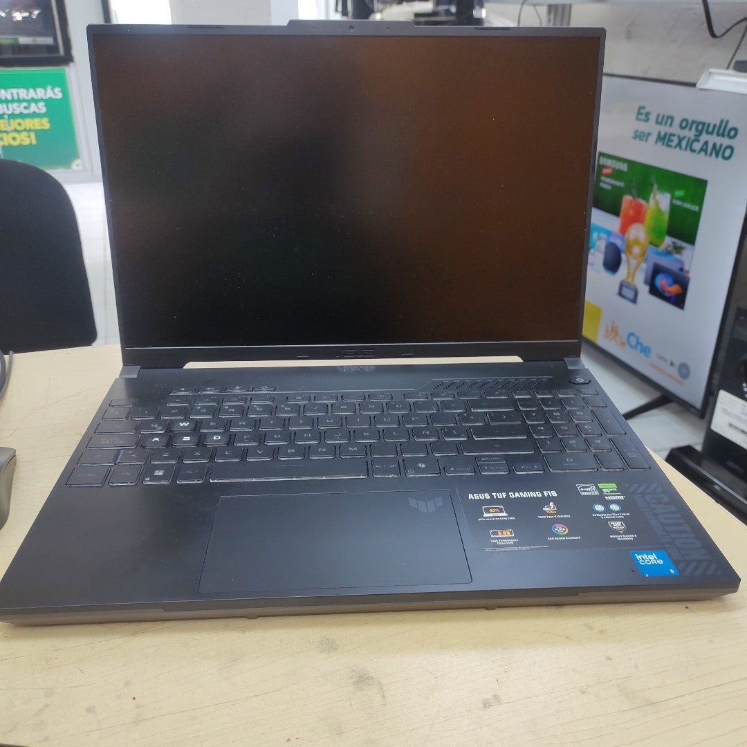 LAPTOP ASUS TUF GAMING F16 FX607VJ-RL024W (2025) 512 GB SSD 16 GB RAM (SEMINUEVO)