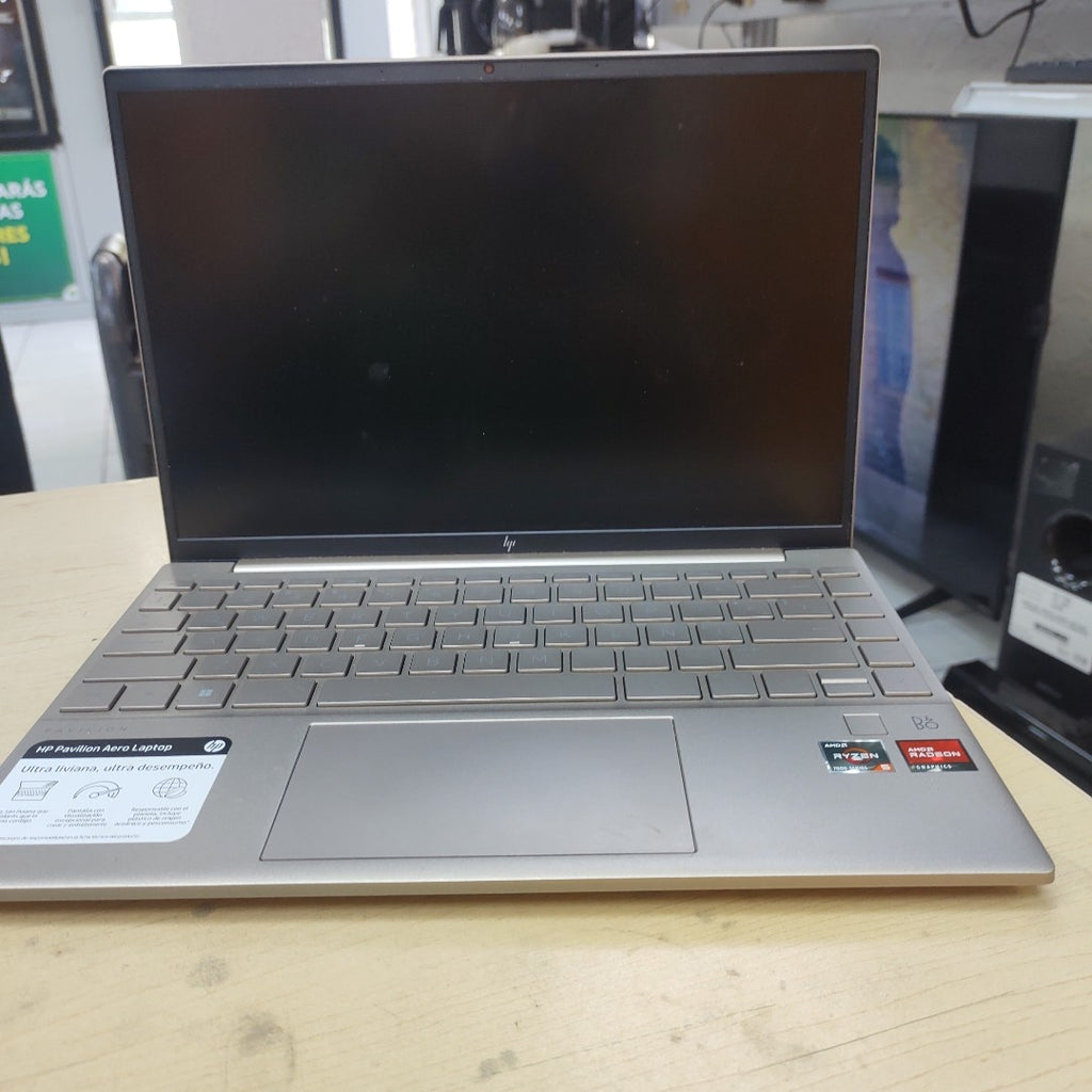 LAPTOP HP 13-BE2002LA (2024) 512 GB SSD 16 GB RAM (SEMINUEVO)