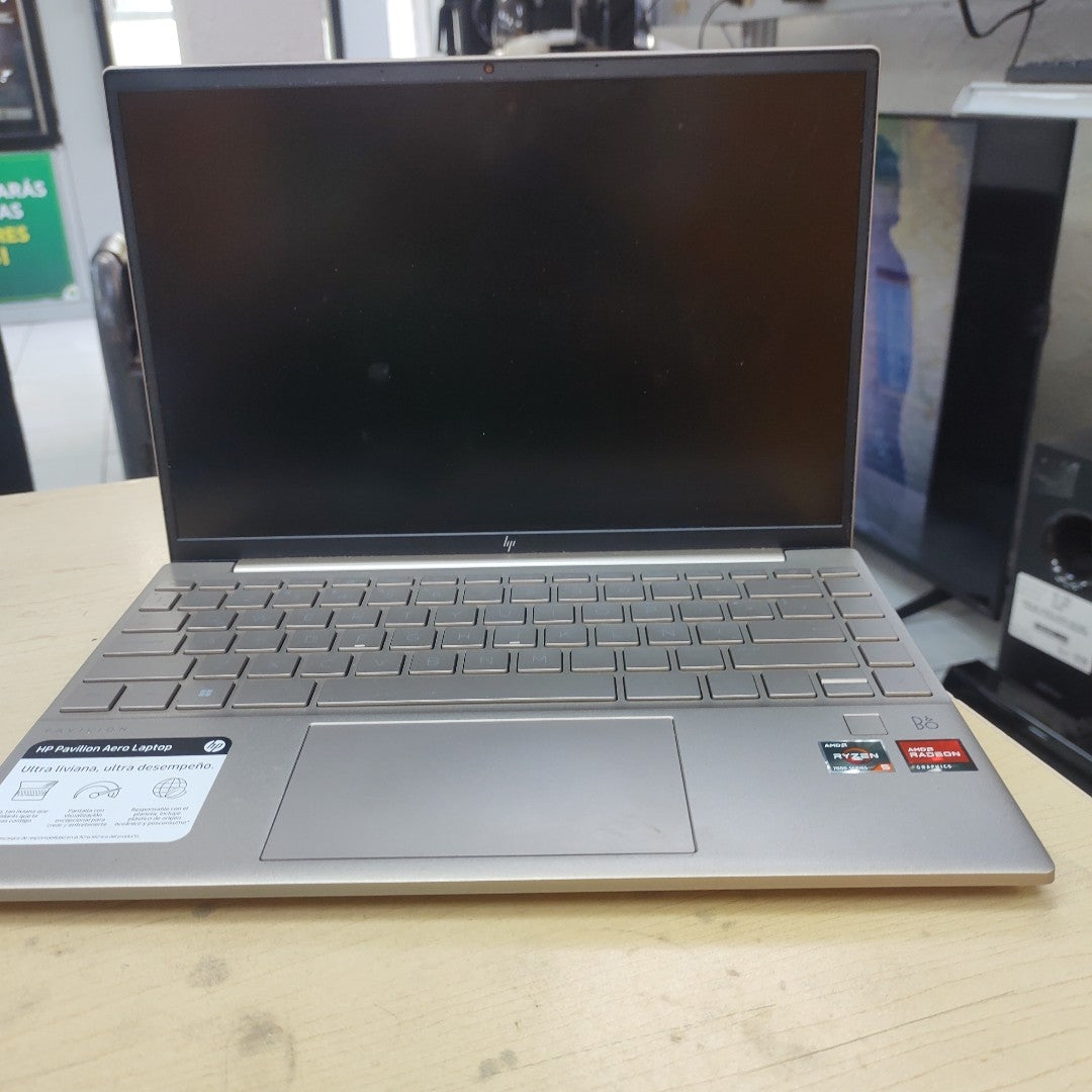 LAPTOP HP 13-BE2002LA (2024) 512 GB SSD 16 GB RAM (SEMINUEVO)