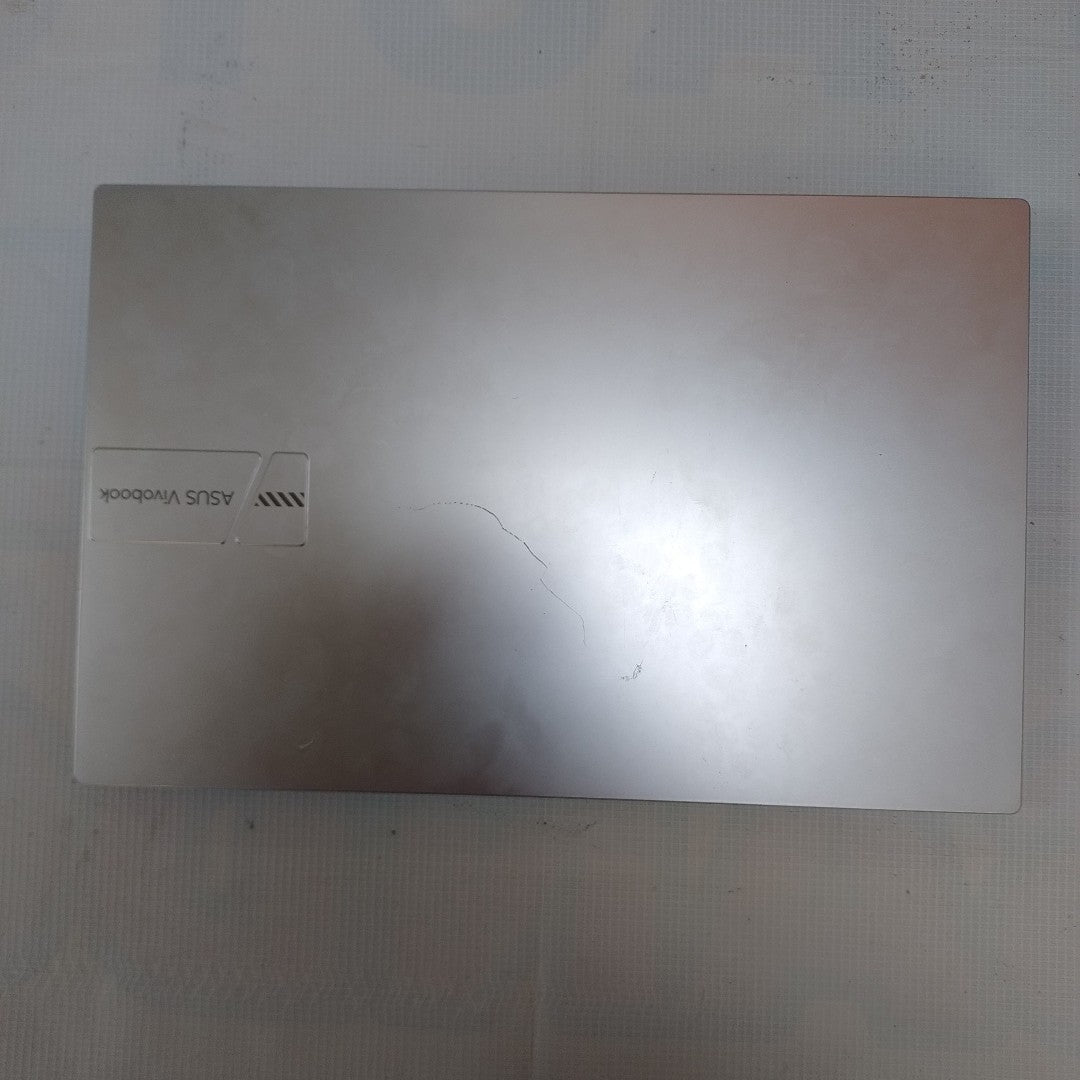 LAPTOP ASUS VIVOBOOK 15 D1502YA-NJ584W (2025) 512 GB SSD 16 GB RAM (SEMINUEVO)