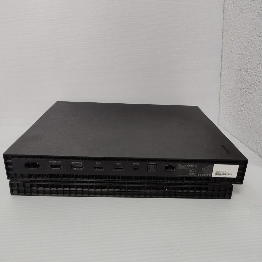 CONSOLA DE VIDEOJUEGO MICROSOFT XBOX ONE X 1 TB (SEMINUEVO)