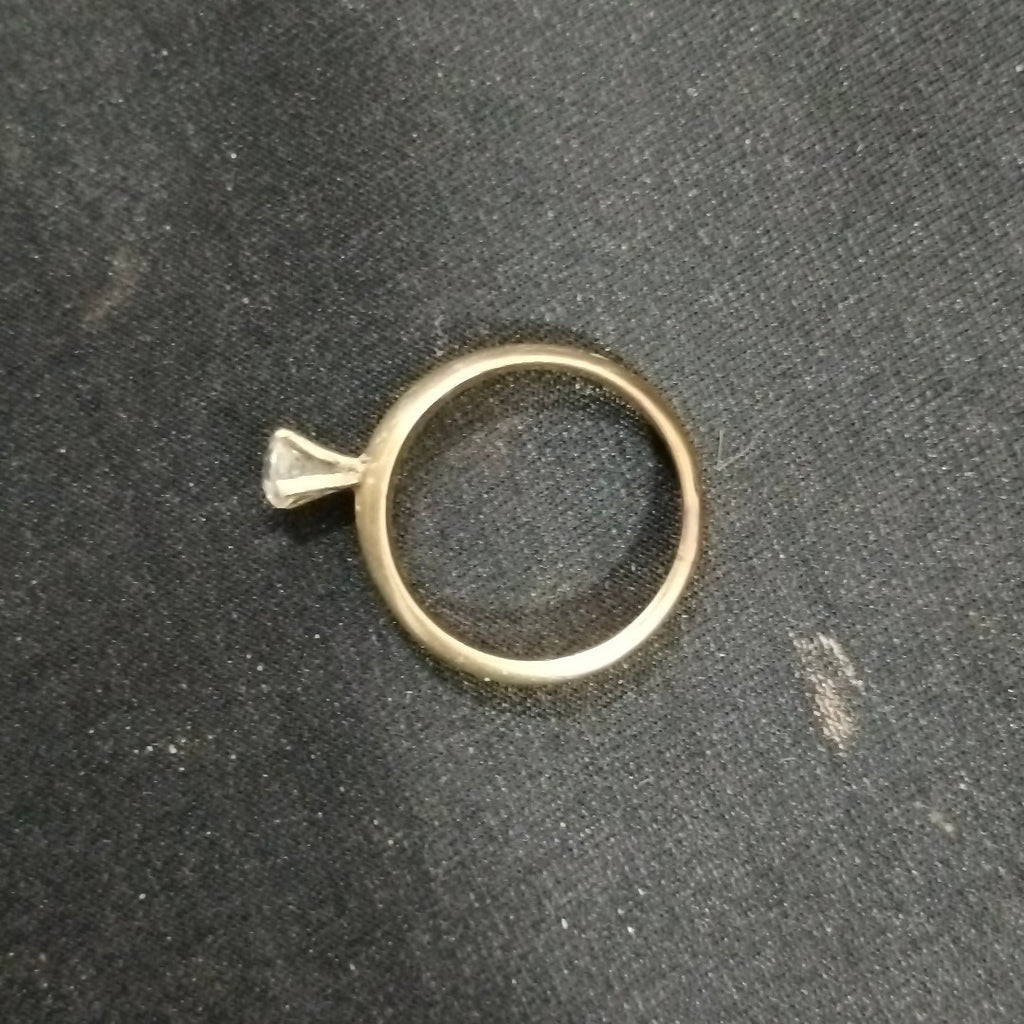 SOLITARIO ORO 14 K 3.8 GRMS (SEMINUEVO)