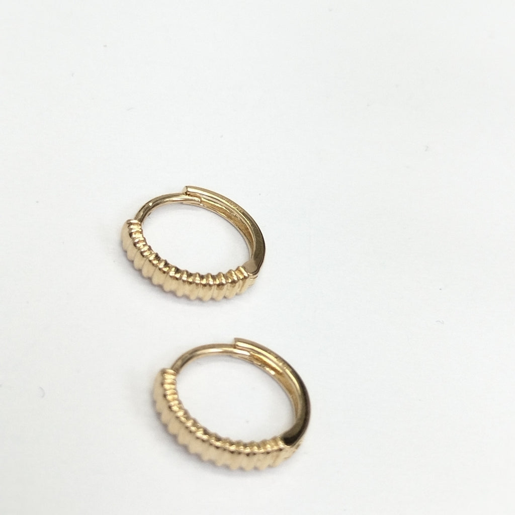 HUGGIES ORO 14K 1.2 (NUEVO)