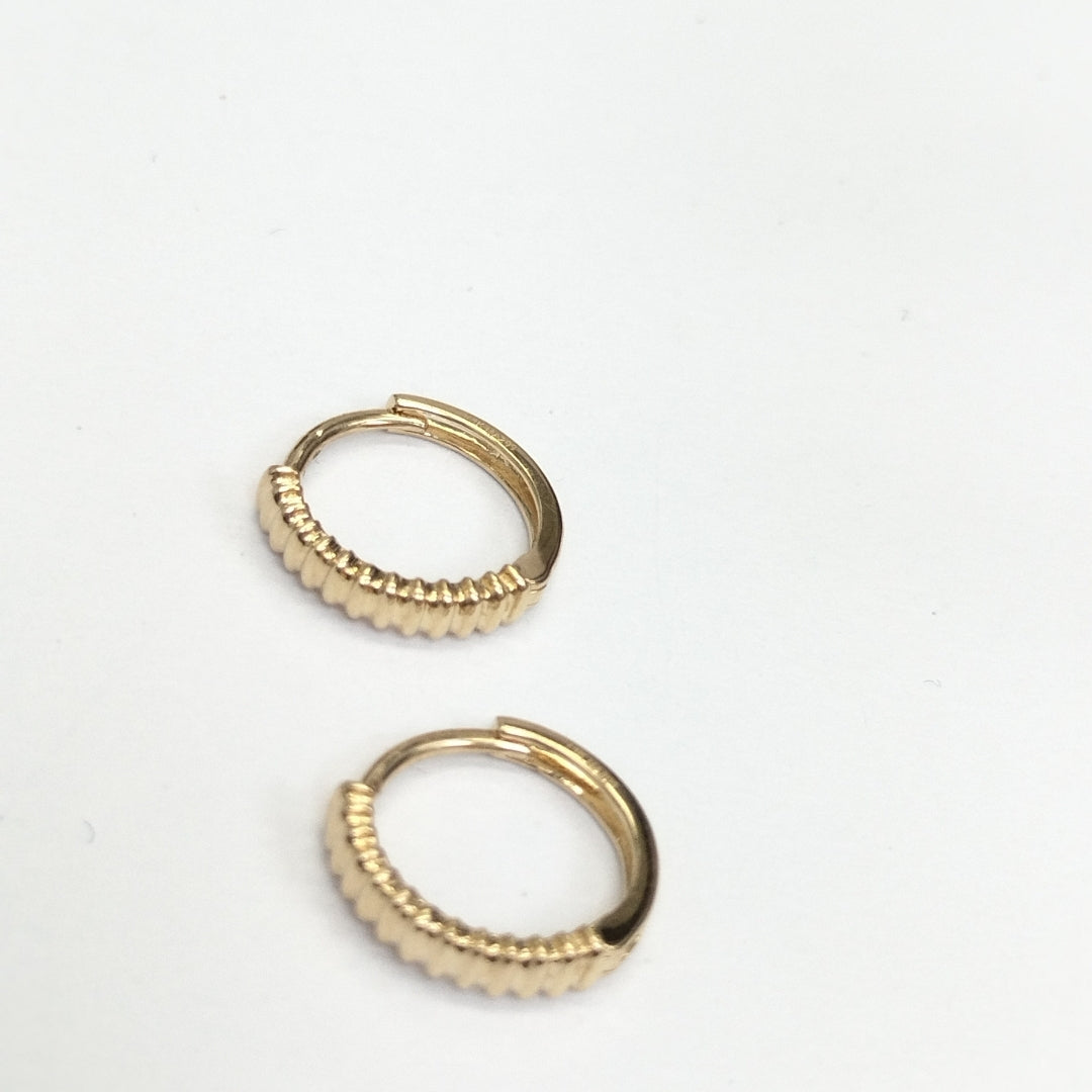 HUGGIES ORO 14K 1.2 (NUEVO)