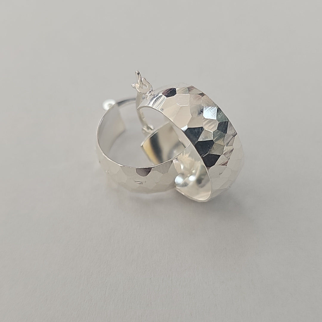 ARETES ARRACADAS FACETADAS PLATA .925 2.8 GR (NUEVO)