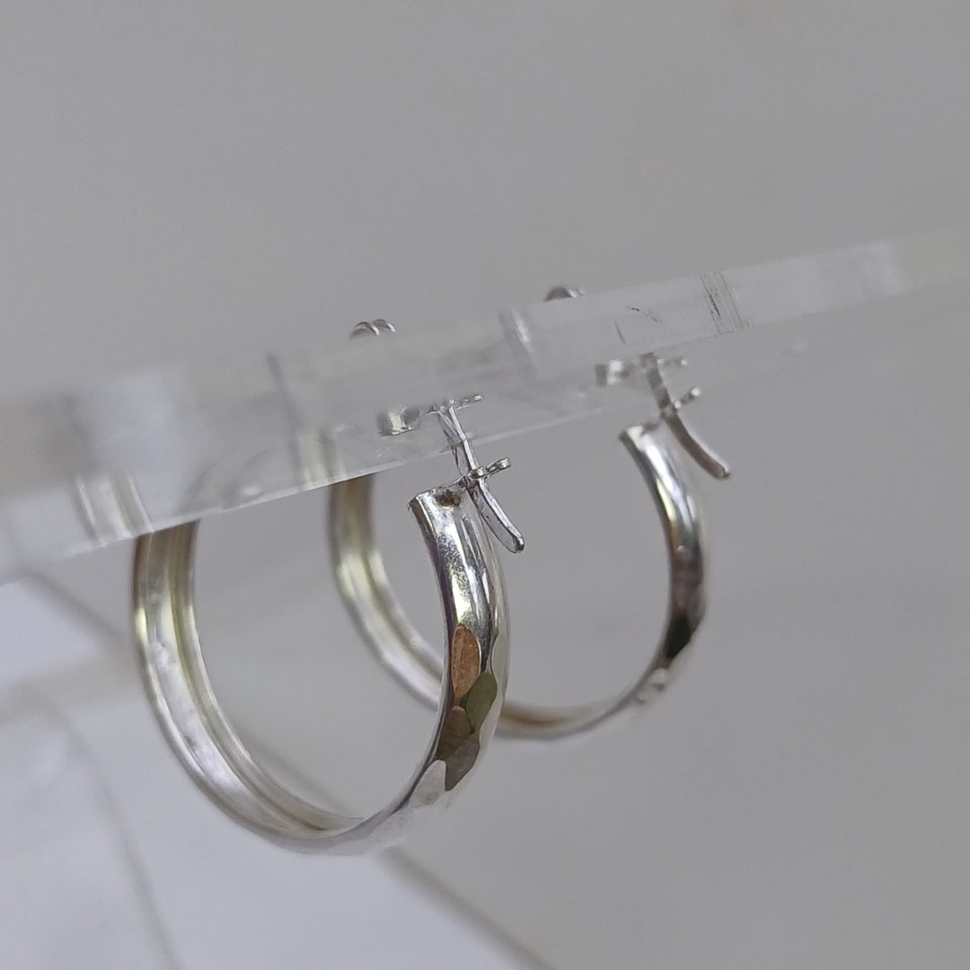 ARETES ARRACADAS FACETADAS PLATA .925 2.6 GR (NUEVO)