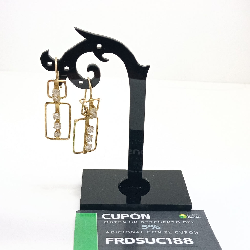 ARETES PAR ORO 10 K 3.8 GRMS (SEMINUEVO)