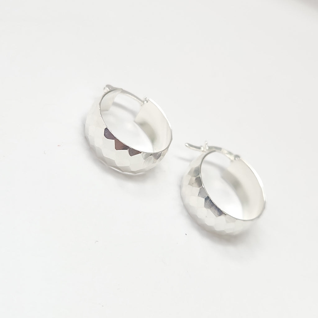 ARETES ARRACADAS FACETADAS PLATA .925 2.8 GR (NUEVO)