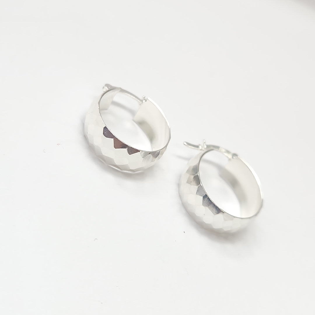 ARETES ARRACADAS FACETADAS PLATA .925 2.8 GR (NUEVO)