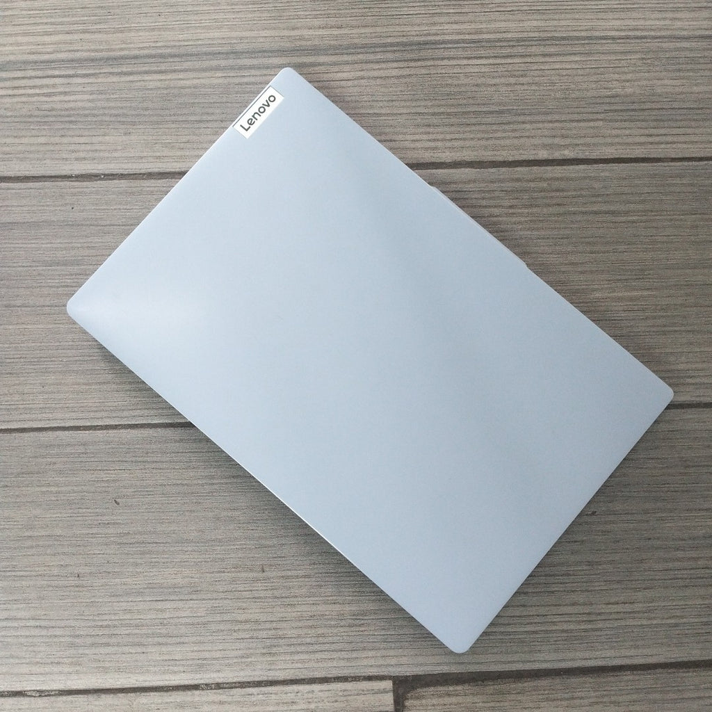 LAPTOP LENOVO IDEAPAD SLIM 3 15IAN8 (2023) 256 GB 8 GB RAM (SEMINUEVO)