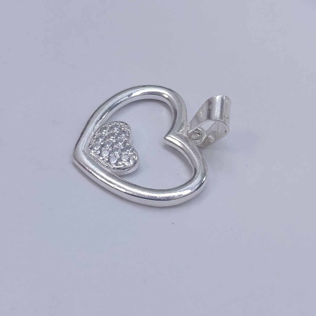 DIJE CORAZON C/CIRCONIAS PLATA .925 2.6 GR (NUEVO)
