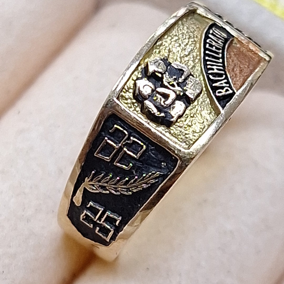 ANILLO DE GRADUACIÓN ORO 8 K 2.9 GRMS (SEMINUEVO)