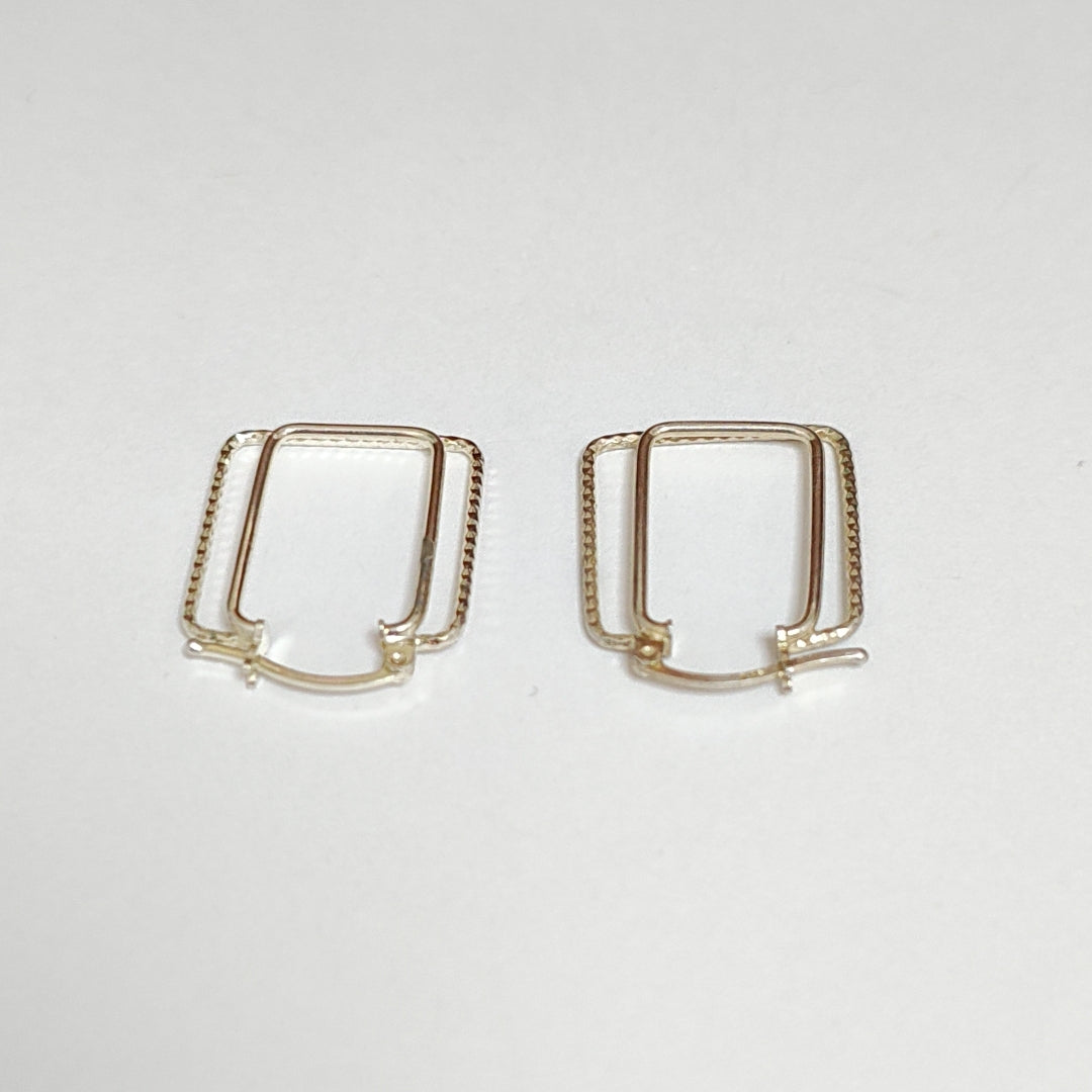 ARRACADAS PAR PLATA 2,30 GRMS (SEMINUEVO)