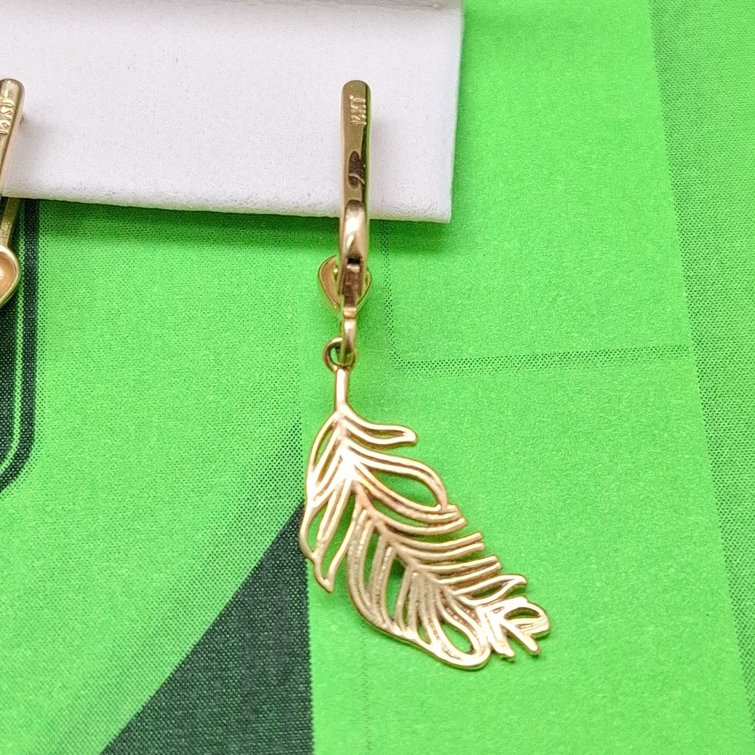 ARETES PAR ORO 14 K 2.5 GRMS (SEMINUEVO)