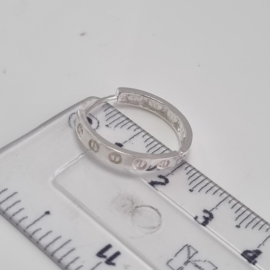 ARETES ARRACADAS FIG TORNILLOS PLATA .925 2.63 GR (NUEVO)