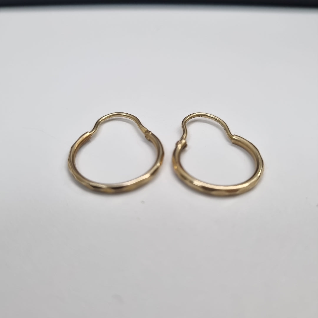 ARRACADAS PAR ORO 10 K 1.1 GRMS (SEMINUEVO)