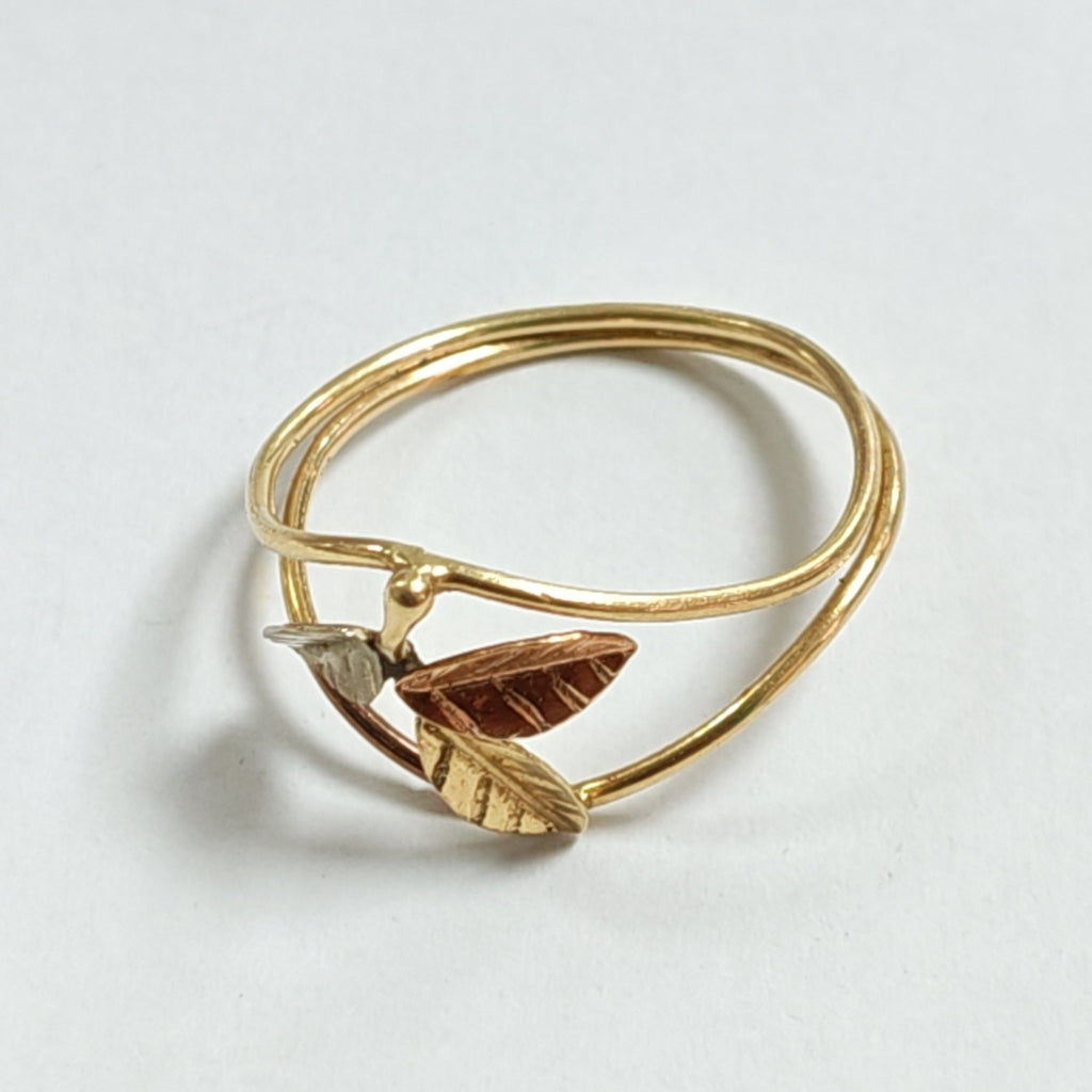 ANILLITO ORO COMBINADO 14 K 1.4 GRMS (SEMINUEVO)