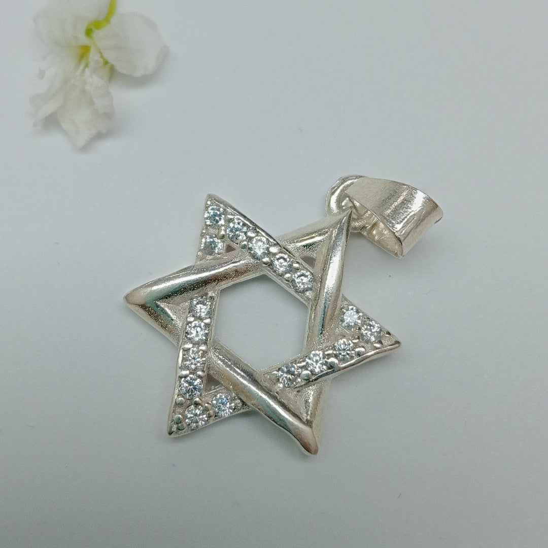 DIJE ESTRELLA DE DAVID C/CIRCONIAS PLATA .925 2.6 GR (NUEVO)