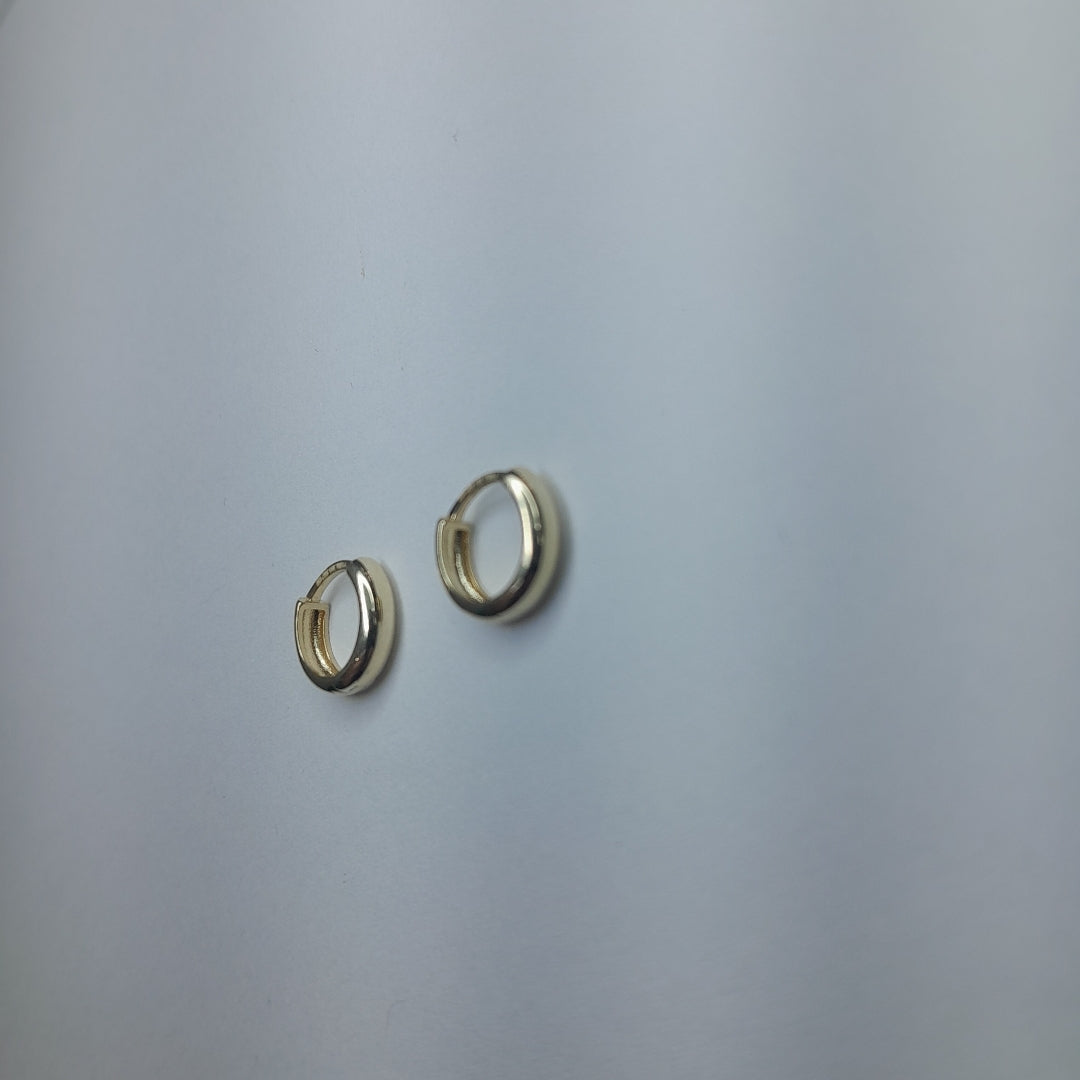 HUGGIES ORO 14K 1.2 (NUEVO)
