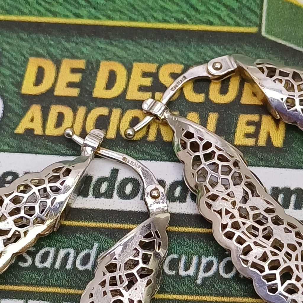 ARRACADAS PAR ORO BLANCO 14 K 5.8 GRMS (SEMINUEVO)