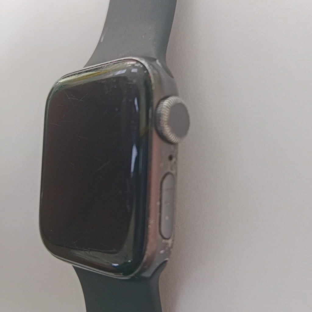 SMARTWATCH APPLE SE ALUMINIO A2351 40 MM GPS (SEMINUEVO)