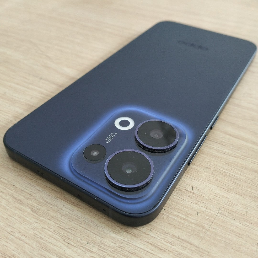 CELULAR OPPO RENO13 5G CPH2689 (2024) 512 GB 12 GB RAM (SEMINUEVO)