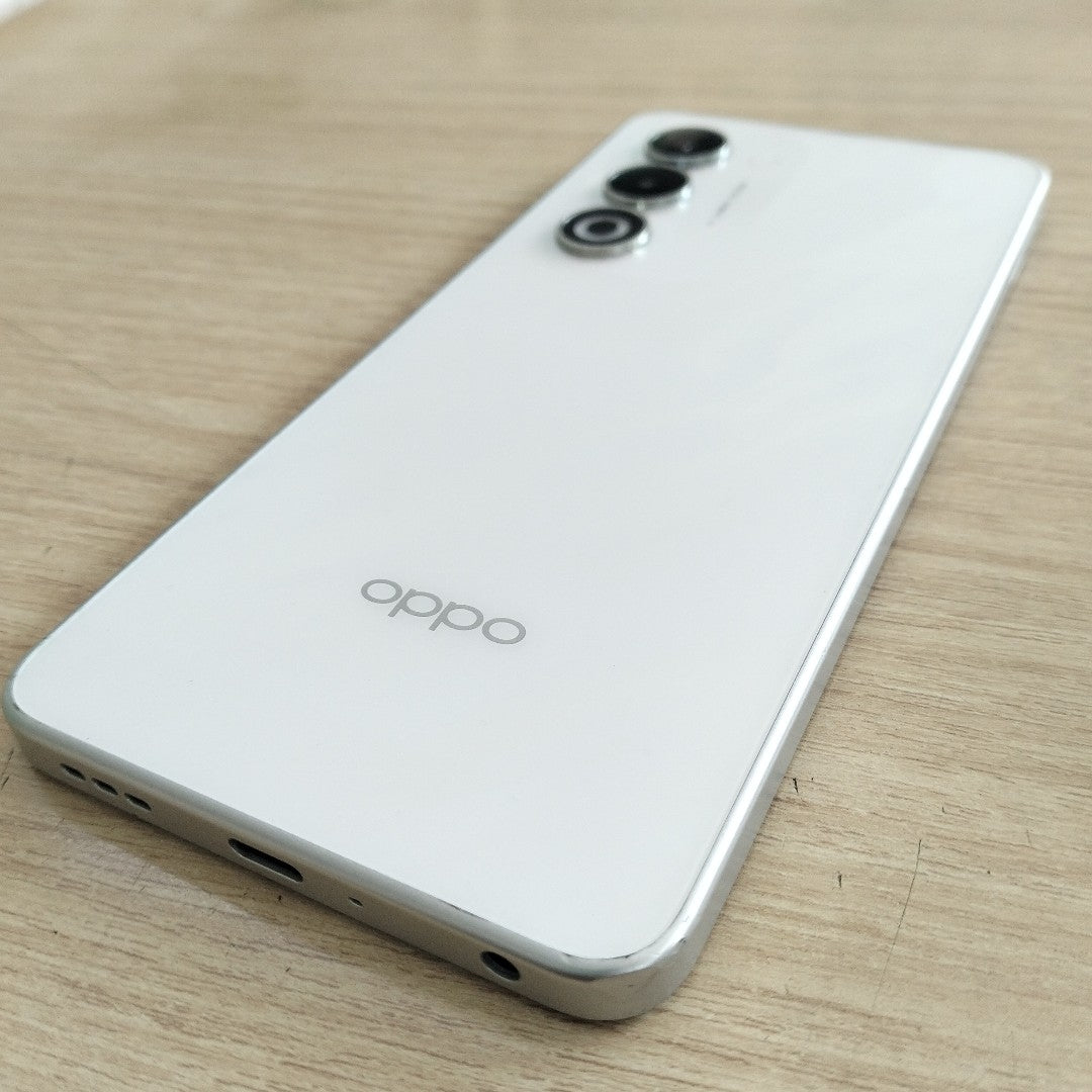 CELULAR OPPO A5 CPH2727 (2025) 256 GB 4 GB RAM (SEMINUEVO)