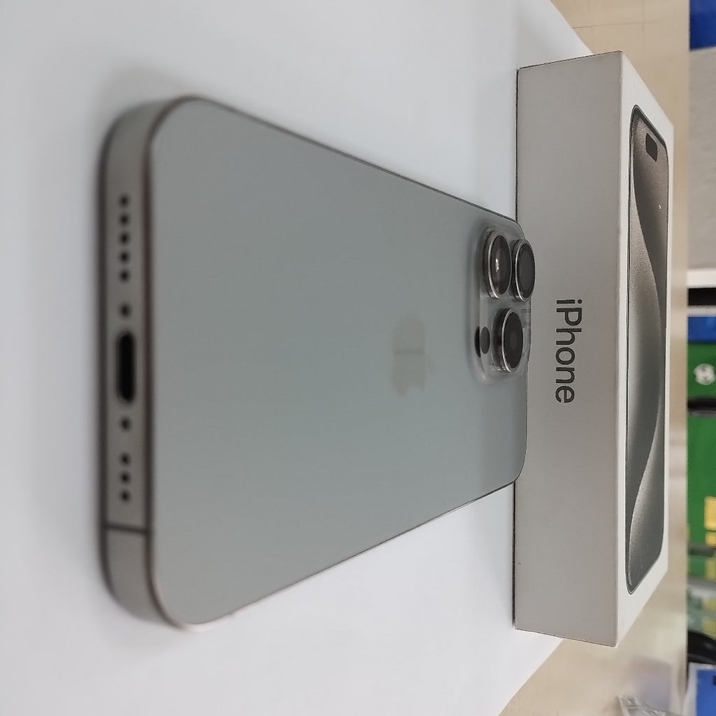 CELULAR APPLE IPHONE 15 PRO A3101 128 GB 8 GB RAM (SEMINUEVO)