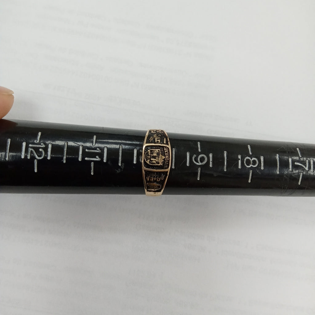 ANILLO DE GRADUACIÓN ORO 8 K 1,50 GRMS (SEMINUEVO)