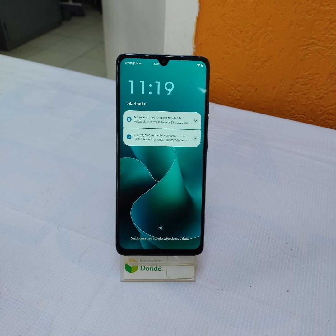 CELULAR MOTOROLA MOTO G06 XT2535-2 (2025) 64 GB 4 GB RAM (SEMINUEVO)