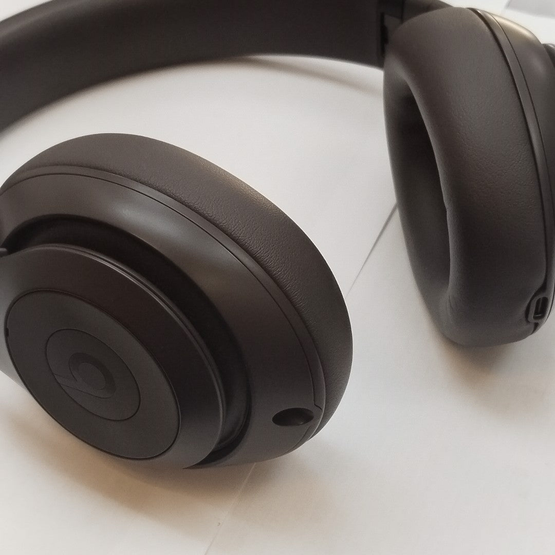 AUDIFONOS BEATS STUDIO PRO INALAMBRICO OVER EAR (SEMINUEVO)