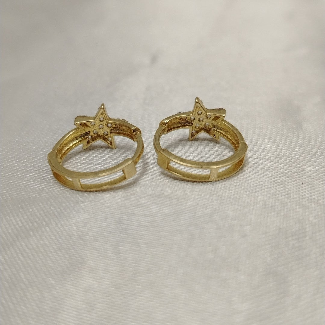 HUGGIES ORO 14K 2.3 (NUEVO)