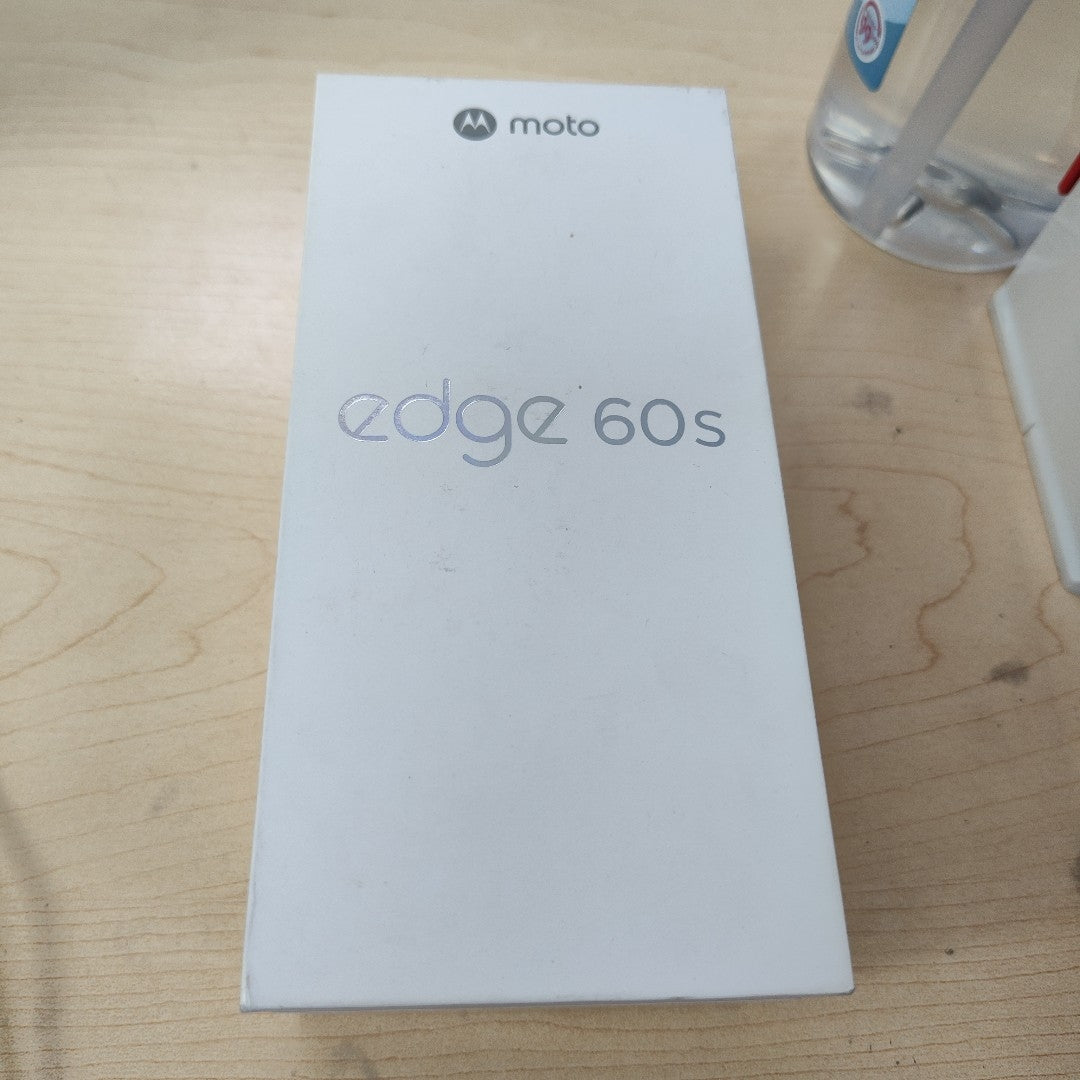 CELULAR MOTOROLA EDGE 60 FUSION XT2503-3 (2025) 256 GB 12 GB RAM (SEMINUEVO)