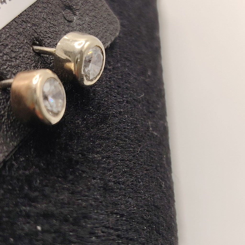 ARETES PAR ORO BLANCO 14 K 2,10 GRMS (SEMINUEVO)