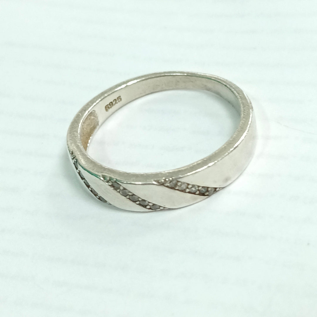 ANILLITO PLATA 3.3 GRMS (SEMINUEVO)