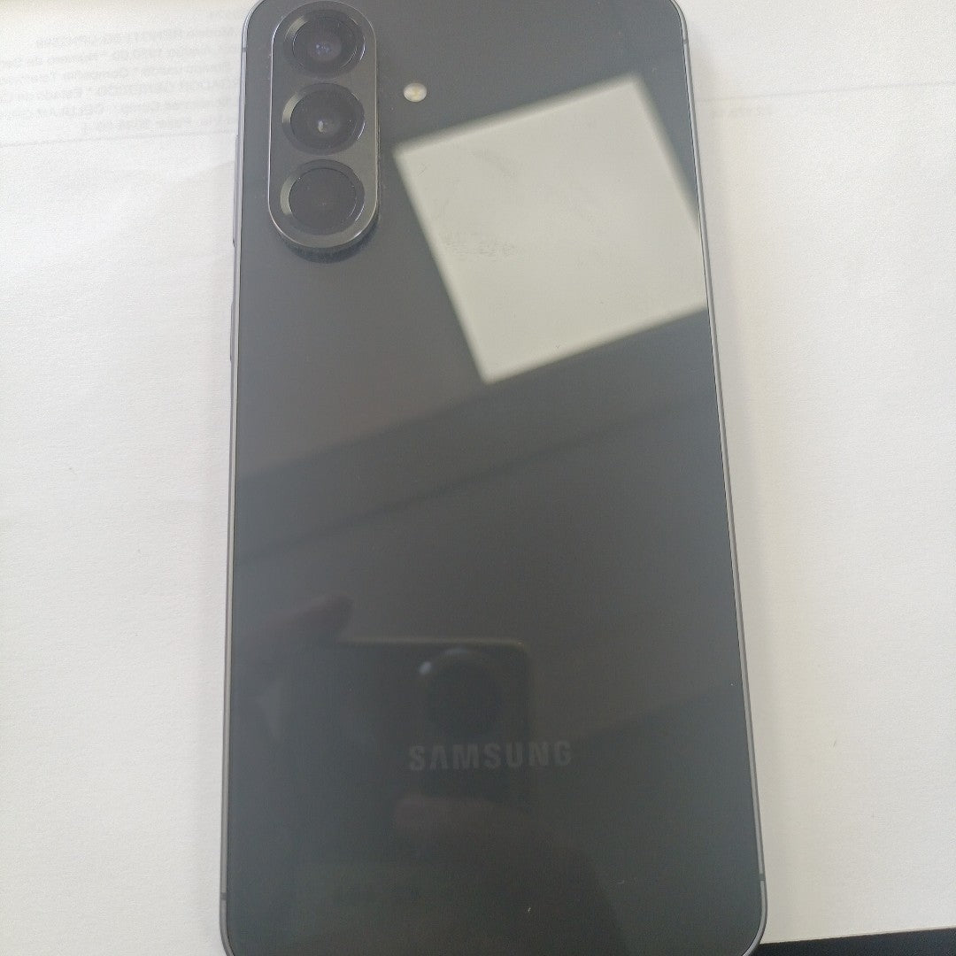 CELULAR SAMSUNG GALAXY A56 SM-A566E (2025) 256 GB 8 GB RAM (SEMINUEVO)