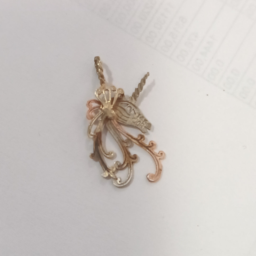 DIJE ORO 14 K 1.6 GRMS (SEMINUEVO)