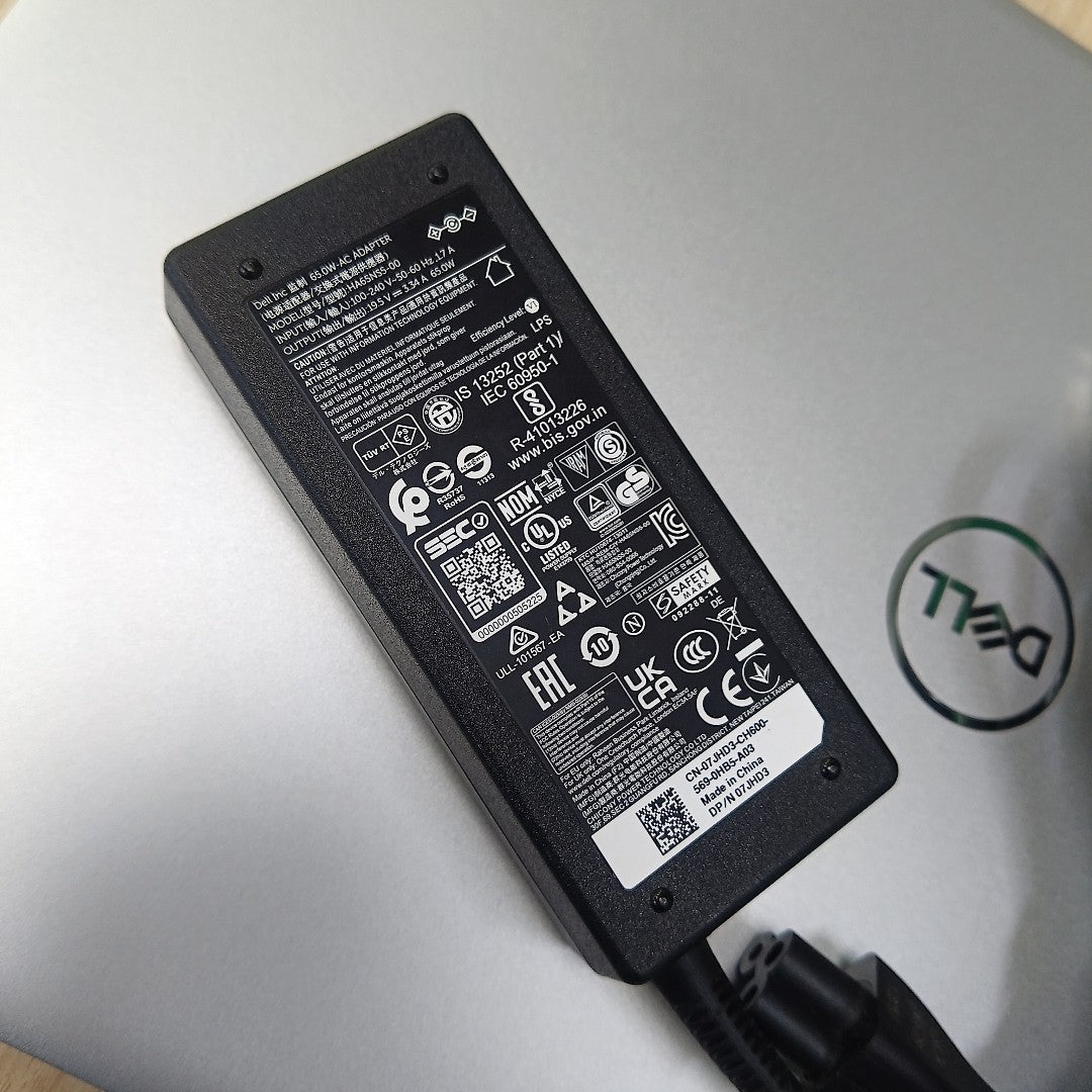 LAPTOP DELL 15 DC15255 (2025) 512 GB SSD 8 GB RAM (SEMINUEVO)
