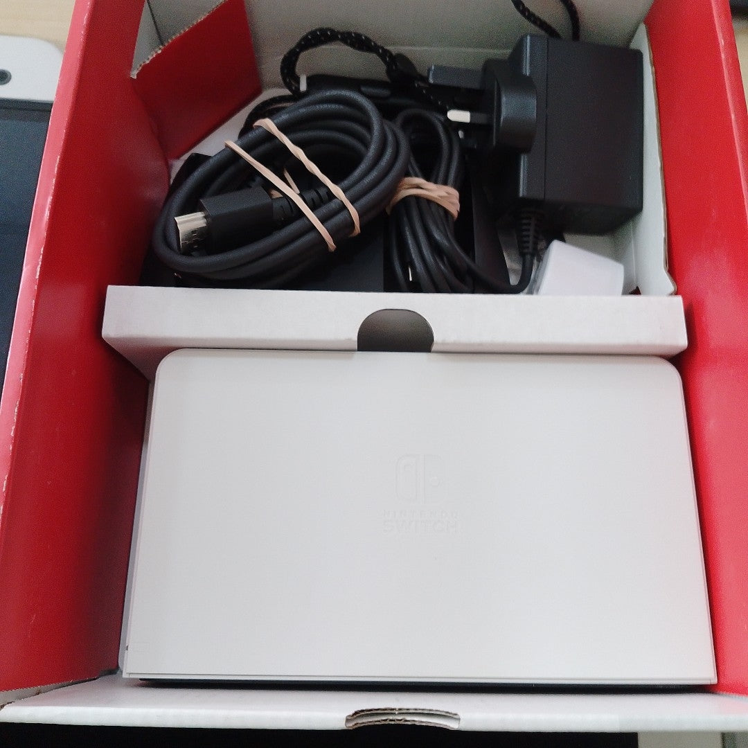 CONSOLA DE VIDEOJUEGO NINTENDO SWITCH OLED 64 GB (SEMINUEVO)
