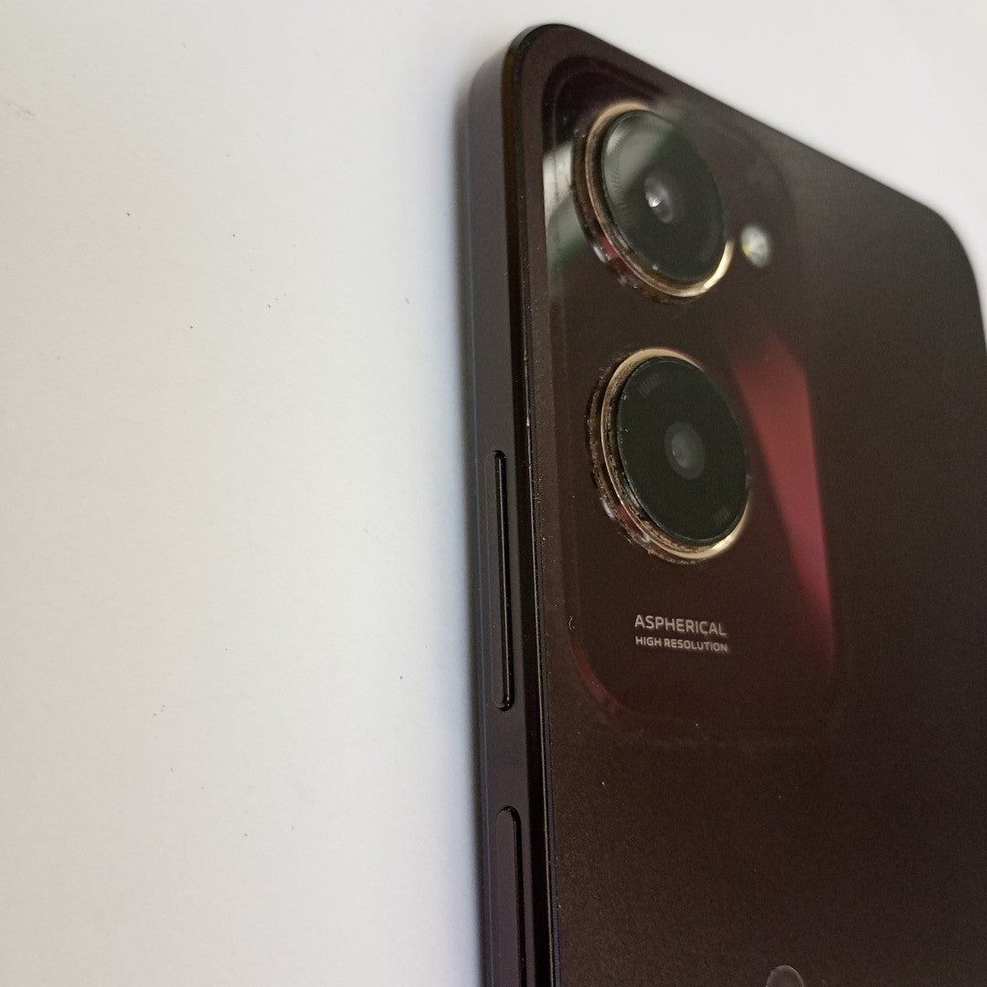 CELULAR VIVO Y18 V2333 256 GB 8 GB RAM (SEMINUEVO)