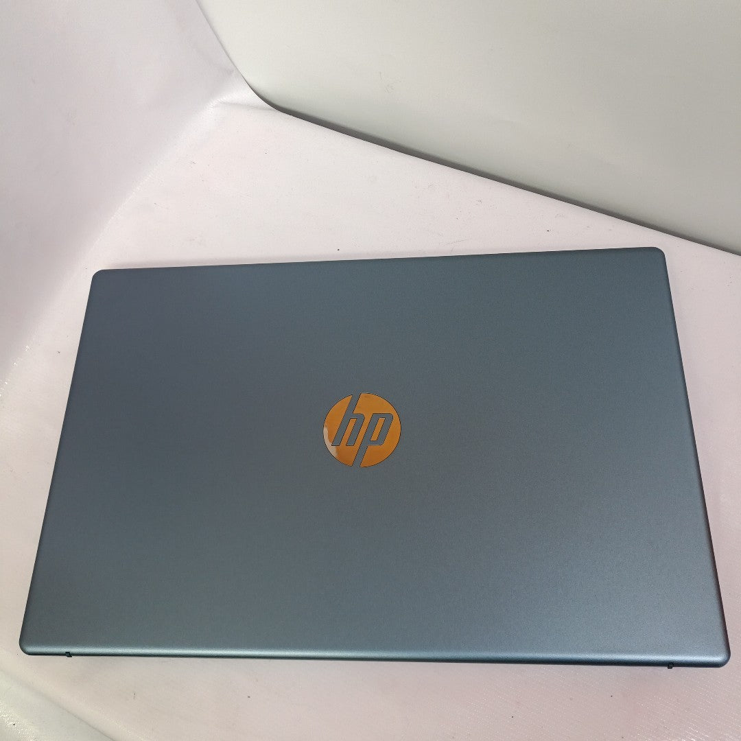 LAPTOP HP 15-FC0230LA (2025) 512 GB SSD 8 GB RAM (SEMINUEVO)