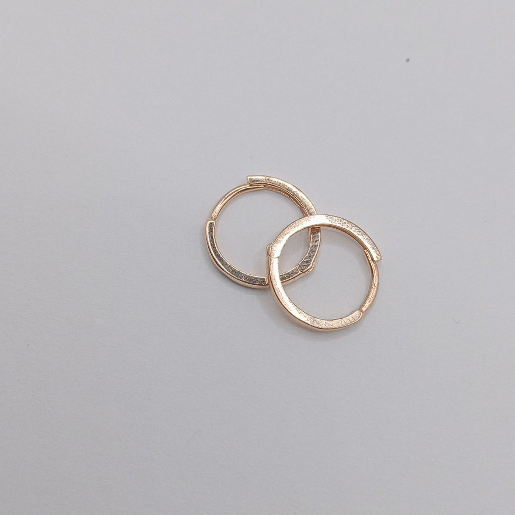 HUGGIES ORO 14K 0.9 (NUEVO)
