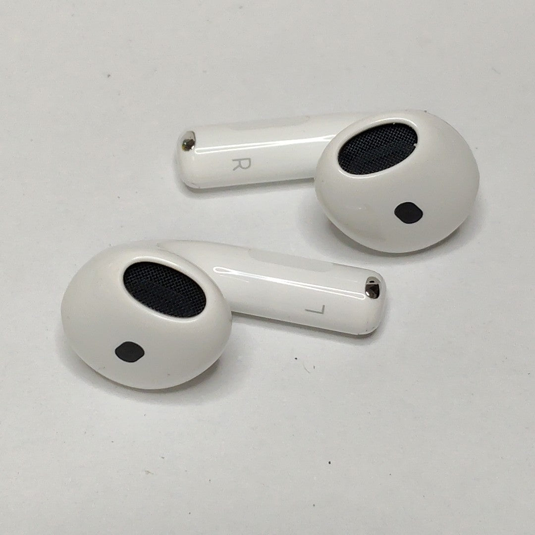 AUDIFONOS APPLE AIRPODS 4 A3050/A3053 INALAMBRICO IN EAR (SEMINUEVO)