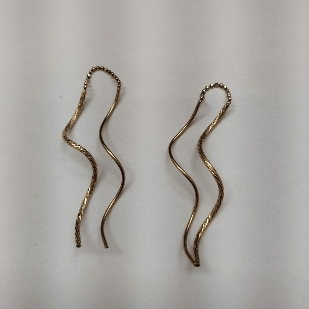 VIOLADORES PAR ORO 14 K 2.3 GRMS (SEMINUEVO)