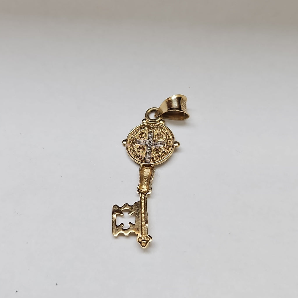 DIJE ORO 14 K 1.2 GRMS (SEMINUEVO)